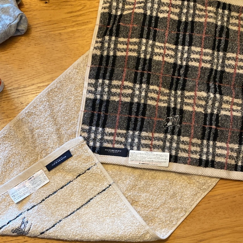 NEW🔥 BURBERRY NOVA CHECK 🐎 Cotton Hand Towel SET🎁💯% Cotton/Camel🔥NWT🎁 - Picture 12 of 16